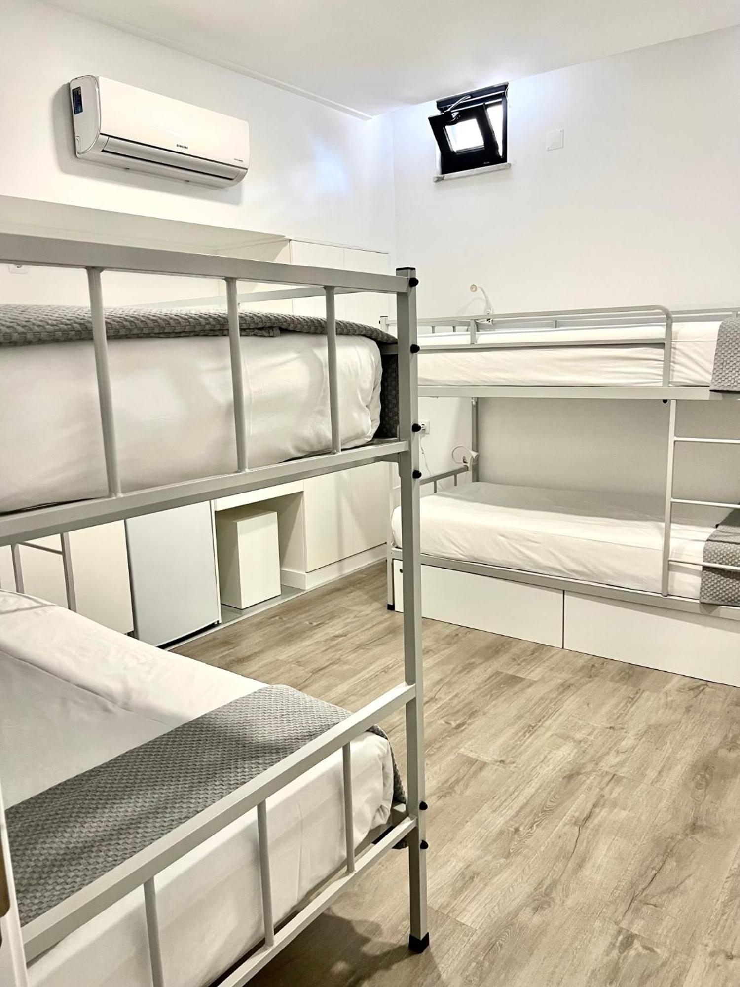 Хостел Lizbon South Bed Баррейру Экстерьер фото